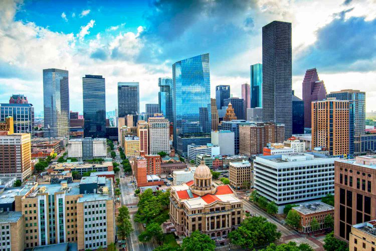 How Hard Money Loan helping Real Estate Investors in Houston, TX? Explained.